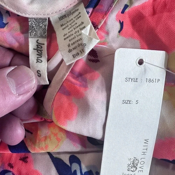 Japna Floral Pink High-Low Casual Shirt Top with Flutter Sleeves - Picture 4 of 4